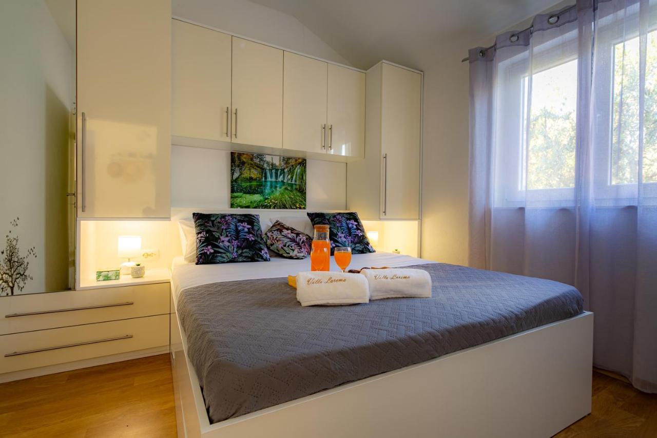 Villa Lorema-Pet Friendly On 5000 Sqm Garden,Pool, Jacuzzi, Billiard&Ps5 Sveti Filip i Jakov Exterior foto